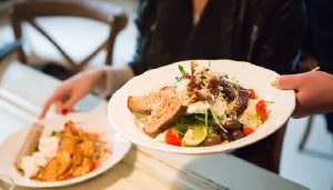 cara cek restoran halal MUI